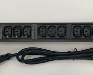 Barra PDU 19" 12 prese IEC C13 - immagine 1